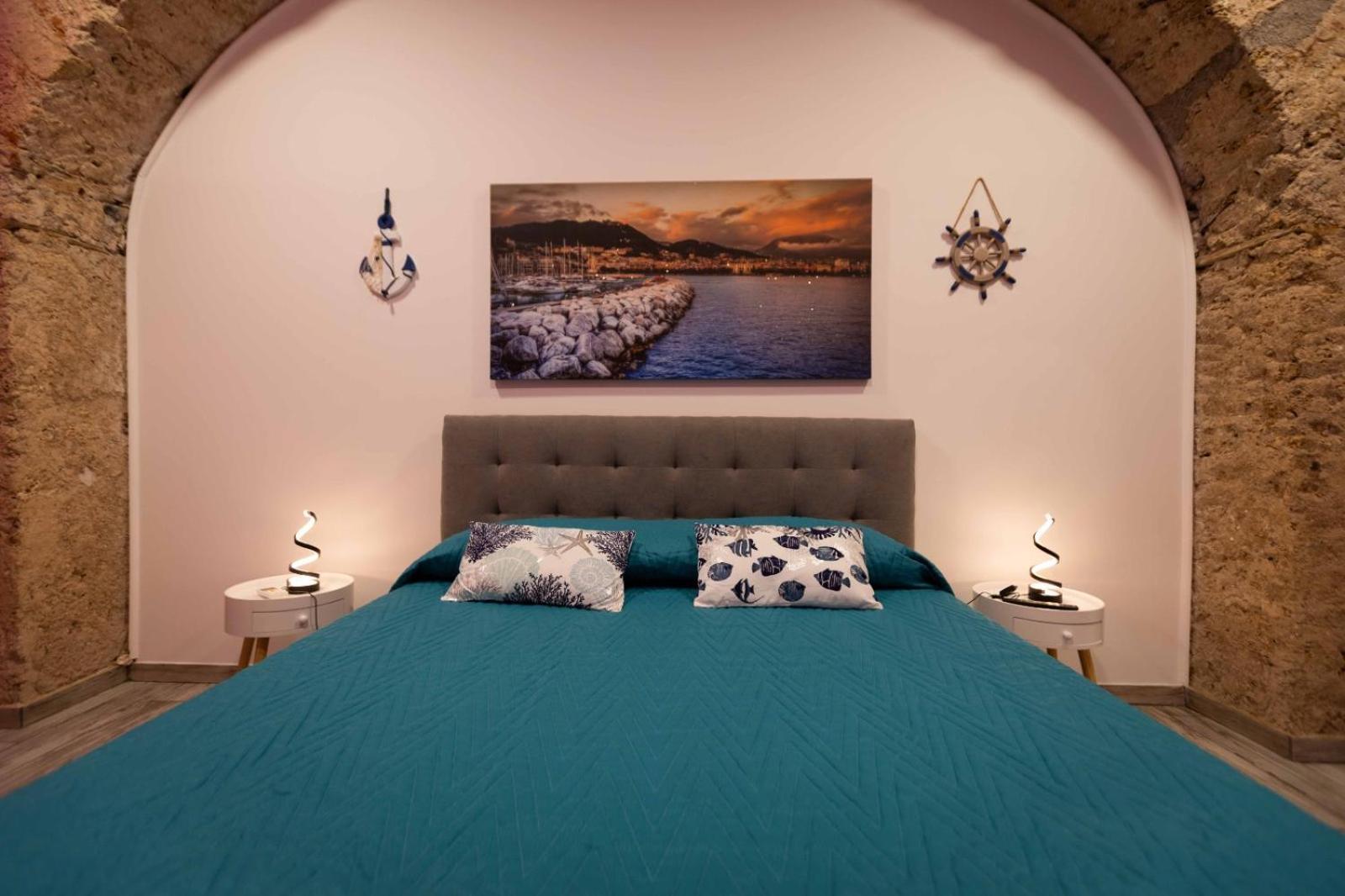 Stay In The Heart Of Salerno - Near The Duomo "La Finestra Sul Borgo" Exterior foto