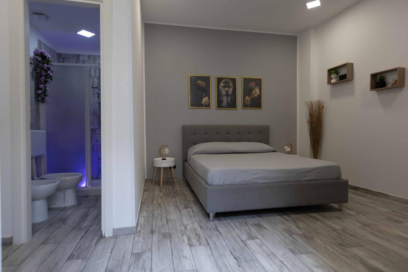 Stay In The Heart Of Salerno - Near The Duomo "La Finestra Sul Borgo" Exterior foto